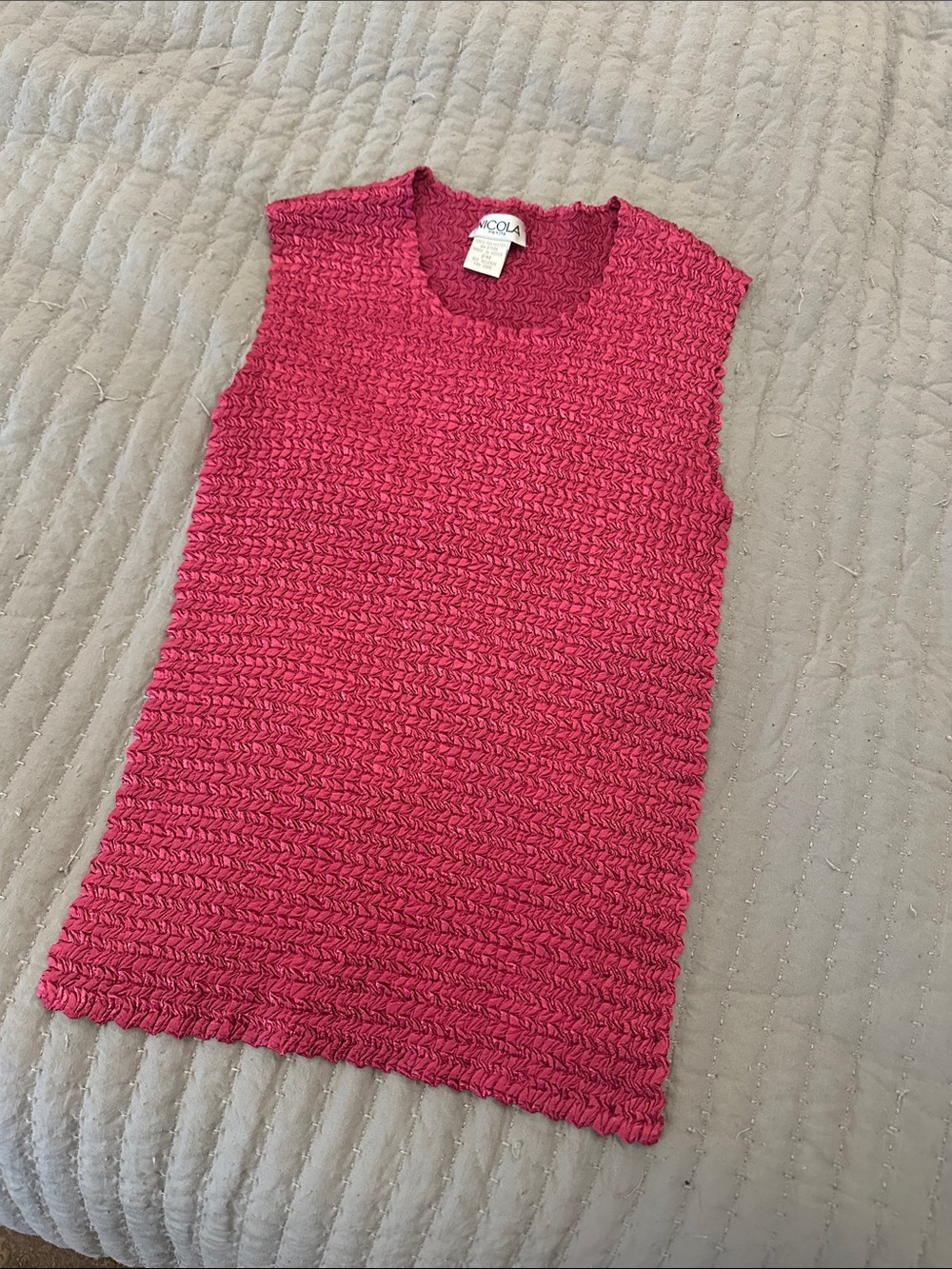 NICOLA Pink Textured Sleeveless Knit Top